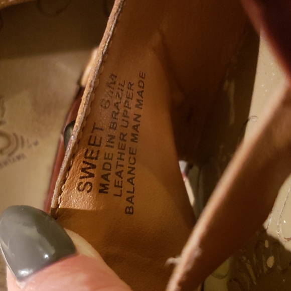 **LIGHTLY WORN** Carlos Santana Wood and Leather Heeled Sandals - Picture 6 of 6